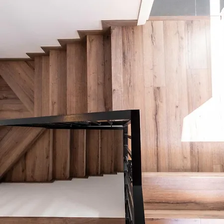 Spacious Penthouse With Massive Terrace