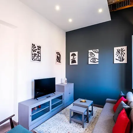 Spacious Penthouse With Massive Terrace Appartement *