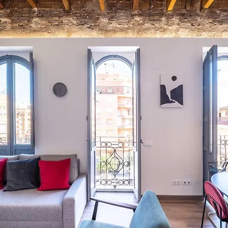 Spacious Penthouse With Massive Terrace Apartmán