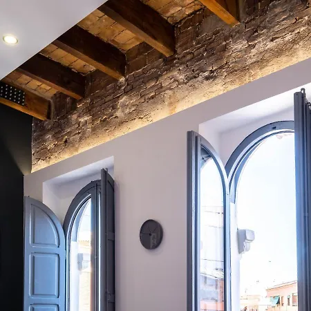 Spacious Penthouse With Massive Terrace Apartamento