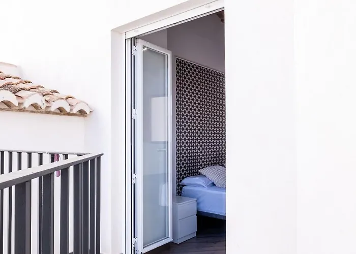 Apartment Spacious Penthouse With Massive Terrace