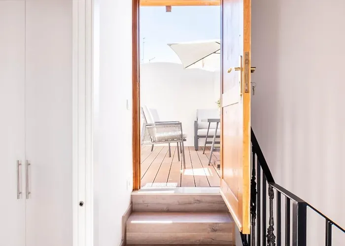 Spacious Penthouse With Massive Terrace Apartment *