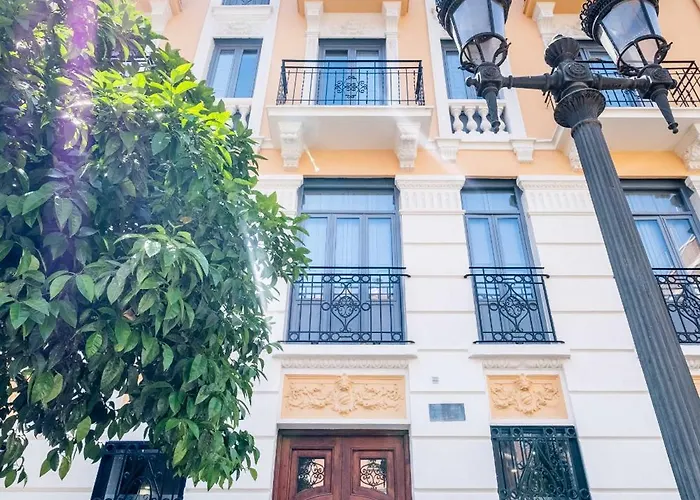 Apartment Spacious Penthouse With Massive Terrace