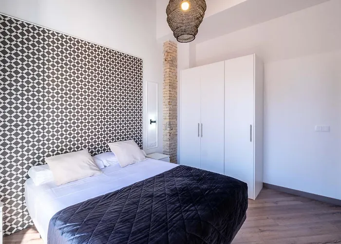 Spacious Penthouse With Massive Terrace