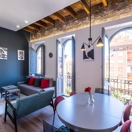 Spacious Penthouse With Massive Terrace バレンシア