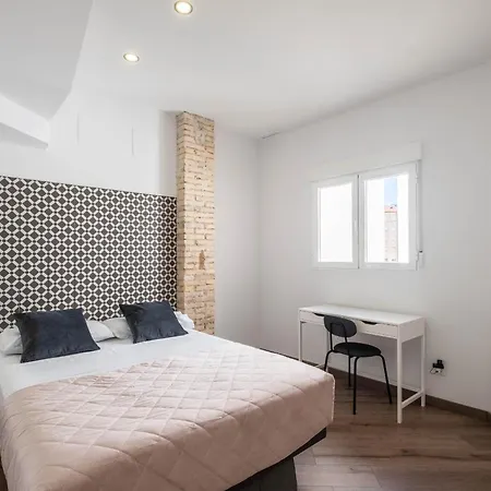 アパート Spacious Penthouse With Massive Terrace *