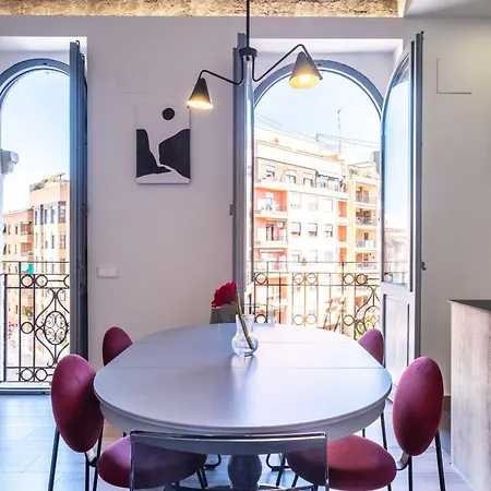 Spacious Penthouse With Massive Terrace