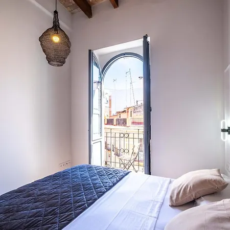 Spacious Penthouse With Massive Terrace Walencja